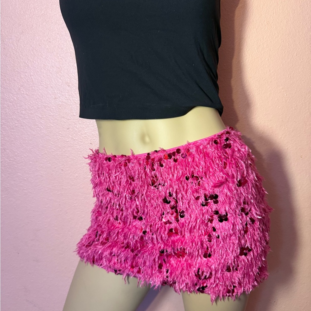 Windsor Hot Pink Sequin Shag Mini Skirt NWT Festival EDC Coachella Stagecoach